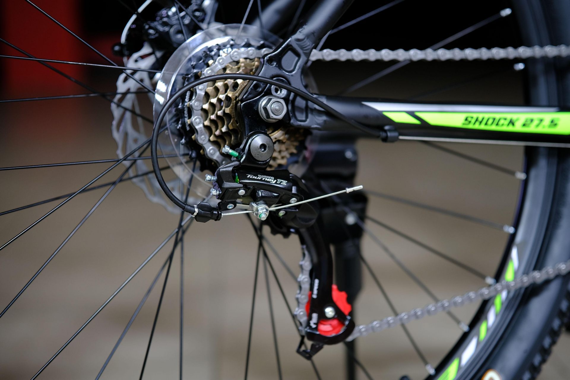 Задний переключатель Shimano Tourney TZ-500 оригинал 
 HOKE Shock 27,5 MD матовый чёрный-зелёный 17